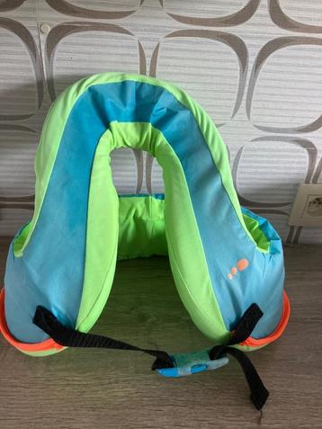 Zwemvest nabaiji 25 - 35 kg beschikbaar voor biedingen