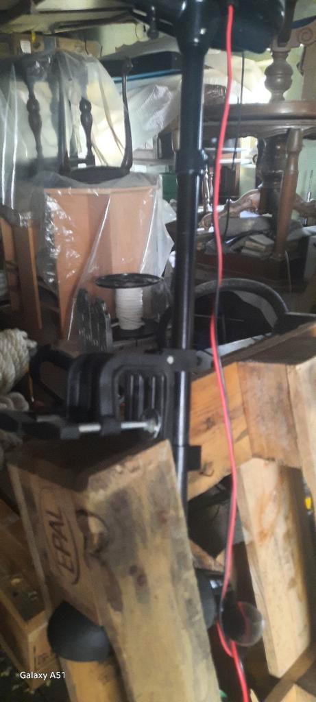 Rhino bbm XV18     100 euro, Watersport en Boten, Vis- en Consoleboten, Zo goed als nieuw, Tot 10 pk, Minder dan 3 meter, Elektrisch
