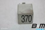 Relais 370 VW Passat 3BG 8D0951253, Auto-onderdelen, Overige Auto-onderdelen, Gebruikt