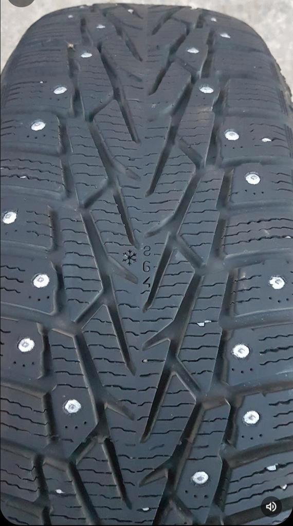 pneus cloutés, Auto-onderdelen, Overige Auto-onderdelen, Ophalen