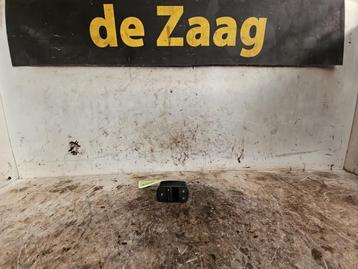 Elektrisch Raam Schakelaar van een Opel Corsa beschikbaar voor biedingen