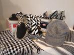 Vans sneakers en Black and White sjaals, riem, tas, pet, das, Vans, Ophalen of Verzenden, Gedragen
