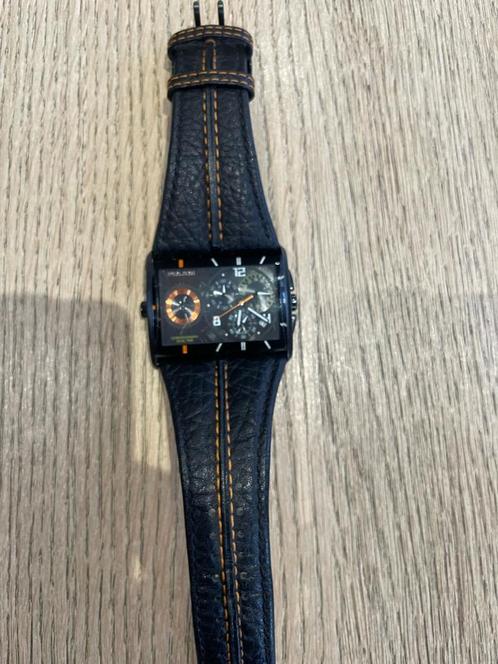 Montre POLICE rectangulaire  orange et noir, Bijoux, Sacs & Beauté, Montres | Hommes, Comme neuf