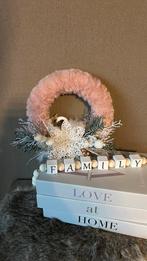 Roze kerst krans, Huis en Inrichting, Woonaccessoires | Kransen, Ophalen, Nieuw
