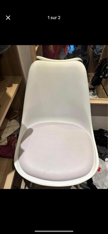 Stoel ikea beschikbaar voor biedingen