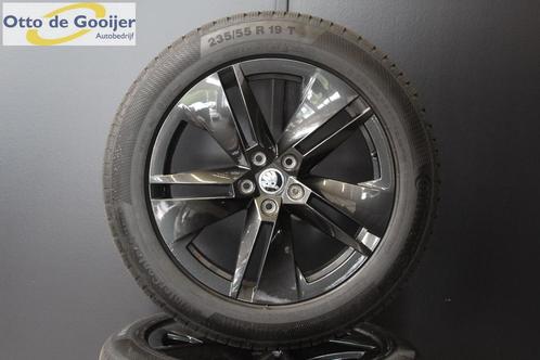 Originele Skoda Enyaq Winterbanden 235/55R19, Auto-onderdelen, Banden en Velgen, Banden en Velgen, Winterbanden, 19 inch, 235 mm