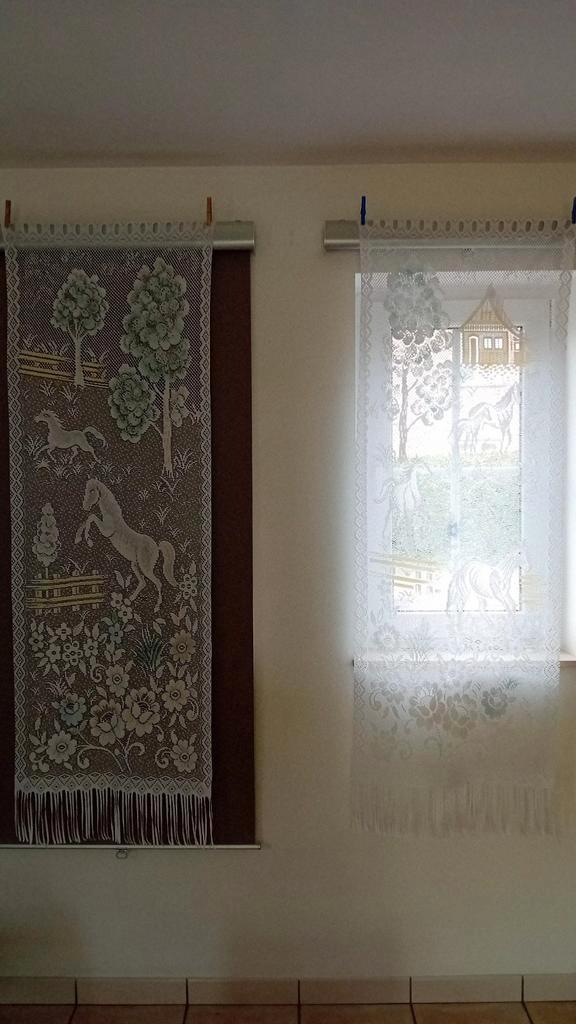 2 grote kant-en-klare gordijnen 176 x 59 cm, Huis en Inrichting, Stoffering | Gordijnen en Lamellen, Zo goed als nieuw, 150 tot 200 cm