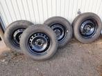 4 velgen + 195/65R15 winterbanden + SKODA wieldoppen, Auto-onderdelen, Banden en Velgen, Ophalen, Gebruikt, 15 inch, Winterbanden