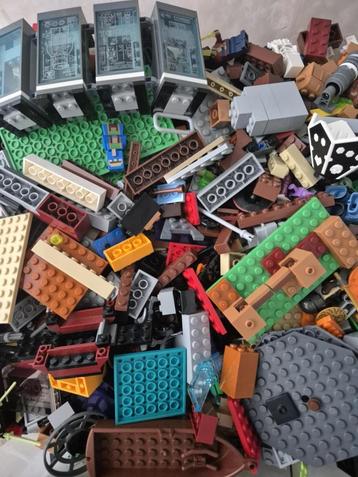 Lot lego  beschikbaar voor biedingen