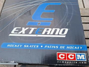 Iceskate CCM E10 taille 9, Autres marques, Patins de hockey sur glace, Enlèvement, Utilisé