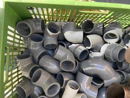 Coudes 90 ° PVC neufs, Doe-het-zelf en Bouw, Buizen en Afvoer, Nieuw, Bochten, PVC, 40 tot 60 mm, Ophalen