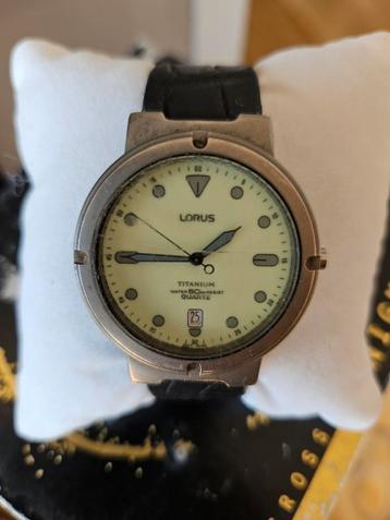 Horloge Lorus beschikbaar voor biedingen
