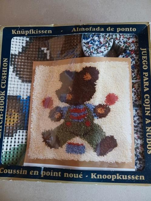 Knoopkussen beertje, Hobby en Vrije tijd, Breien en Haken, Ophalen of Verzenden