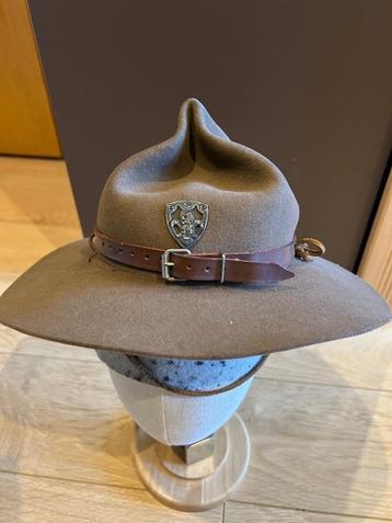 Chapeau 4 bosses (Galerie Nationale) beschikbaar voor biedingen