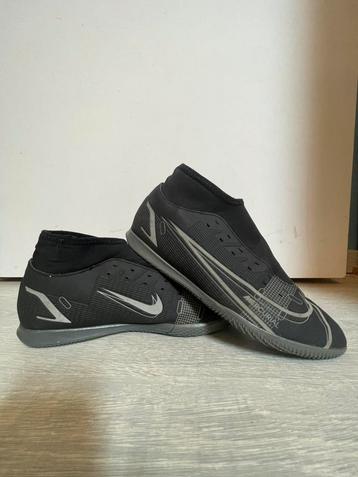 Voetbalschoenen nike zwart maat 41, Enlèvement, Comme neuf