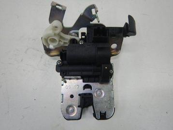 Audi A5 F5 8W6 Achterklepslot 8W0827503 beschikbaar voor biedingen