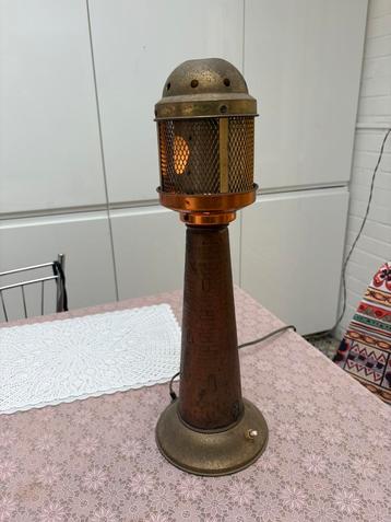 Vuurtoren met draaiend licht, Enlèvement, Cuivre