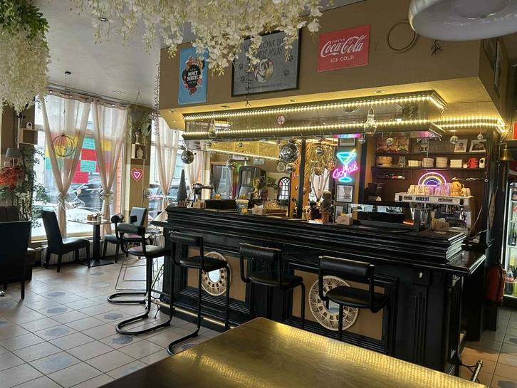 Goed draaiende zaak over te nemen wegens zware ziekte, Zakelijke goederen, Horeca | Food, Ophalen of Verzenden