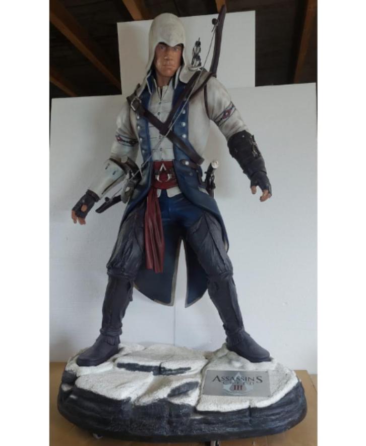 Assassin’s Creed III Connor Life Size Statue Levensgroot, Verzamelen, Beelden en Beeldjes, Zo goed als nieuw, Overige typen, Ophalen
