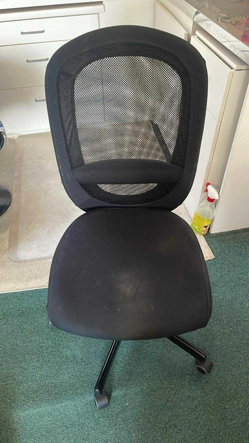 Chaise de bureau IKEA FLINTAN noire (avec accoudoirs) – 50 €, Huis en Inrichting, Bureaustoelen, Zo goed als nieuw, Bureaustoel