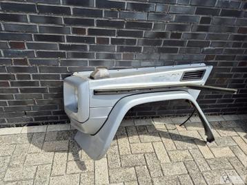 Mercedes G klasse voorscherm links met koplamp en zijskirt beschikbaar voor biedingen