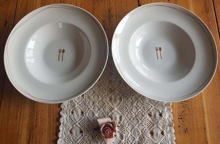 2 Grote porseleinen pastaborden, Oil & Vinegar , a Tavola, Huis en Inrichting, Keuken | Servies, Gebruikt, Bord(en), Effen, Porselein