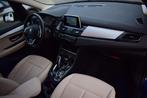 BMW 2 Serie 218 aut. 7 PL - LEDER - NAVI - FULL LED - KEYLES, Auto's, BMW, Gebruikt, 2 Reeks, Leder, Bedrijf