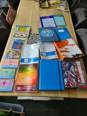 School Spullen beschikbaar voor biedingen