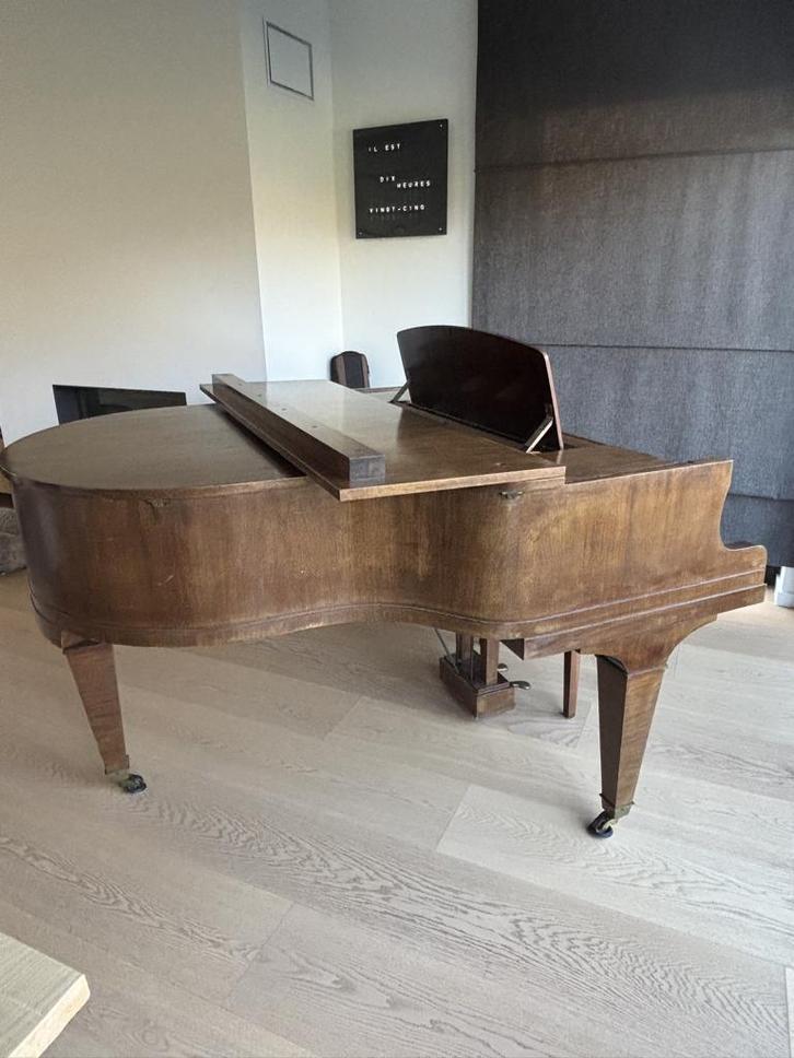 Piano quart queue, Muziek en Instrumenten, Piano's, Gebruikt, Vleugel, Bruin, Ophalen