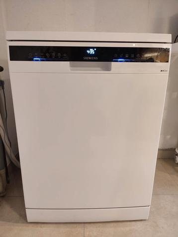 SIEMENS vaatwasser in uitstekende staat gekocht in maart 202, Elektronische apparatuur, Vaatwasmachines, Ophalen, Zo goed als nieuw