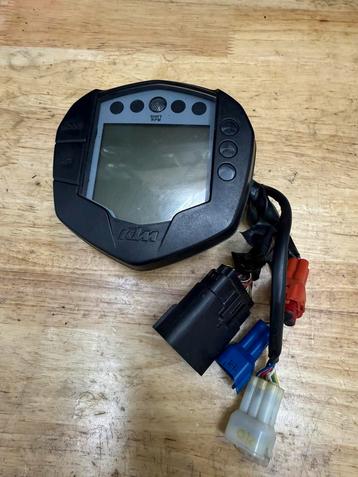 KTM Duke 125 & 390 Dashboard beschikbaar voor biedingen