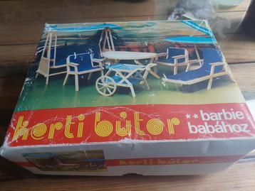 Vintage Barbie speelset meubelen strand / picknick / tuin, Enlèvement ou Envoi, Comme neuf