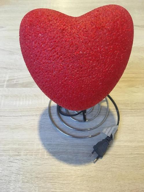 Romantisch rood nachtlampje, vorm van hartje, pefecte staat, Maison & Meubles, Lampes | Lampes de table, Comme neuf, Moins de 50 cm