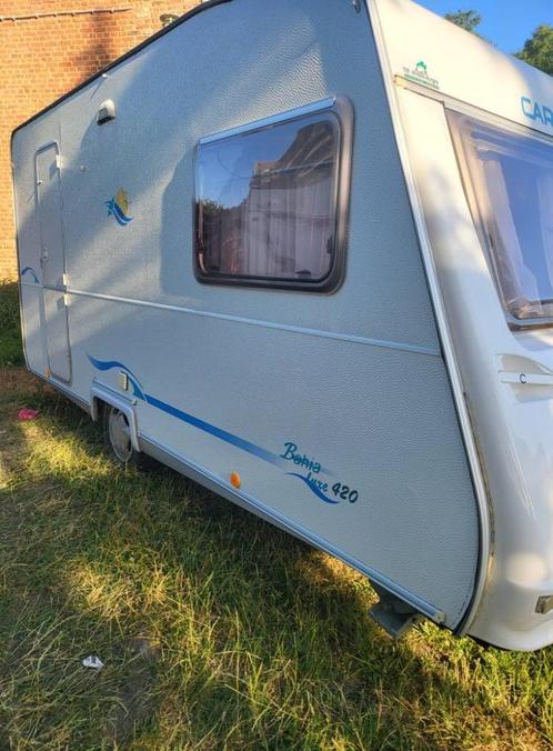 Zeer mooie caravan, Caravans en Kamperen, Caravans, Particulier, tot en met 4, 750 - 1000 kg, Caravelair, tot 4 meter, Luifel