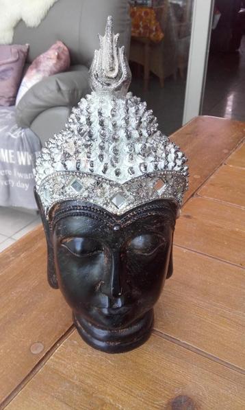 zwarte zilverkleurig Boeddha hoofd met spiegeltjes
