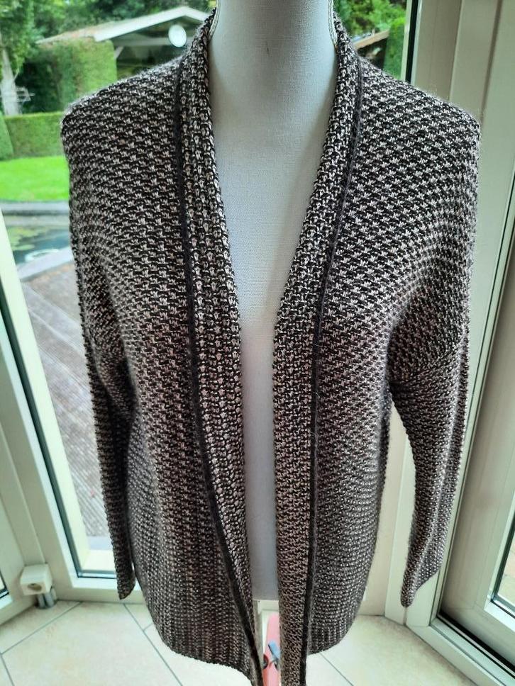 Charmant vest MARIE MERO - 40/42, Kleding | Dames, Truien en Vesten, Zo goed als nieuw, Maat 38/40 (M), Overige kleuren, Ophalen of Verzenden