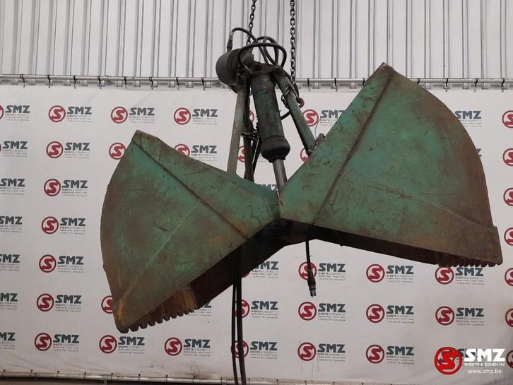 Occ Pelle Benne Preneuse 80 cm avec rotateur, Articles professionnels, Machines & Construction | Pièces