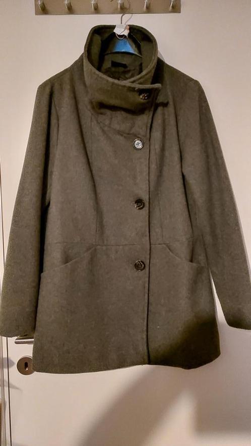Grijze halflange mantel, Kleding | Dames, Jassen | Winter, Zo goed als nieuw, Maat 42/44 (L), Grijs, Ophalen of Verzenden