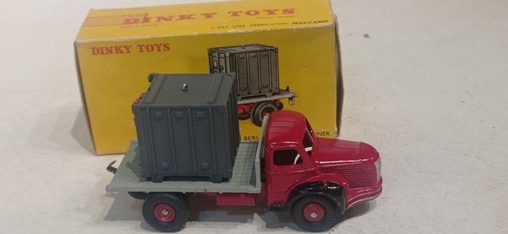 DINKY TOYS FRANCE BERLIET CONTAINERHOUDER REF 34B, Hobby en Vrije tijd, Modelauto's | 1:43, Zo goed als nieuw, Bus of Vrachtwagen