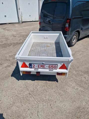 Aanhangwagen remorq enkel asser 1m55 op 1m beschikbaar voor biedingen
