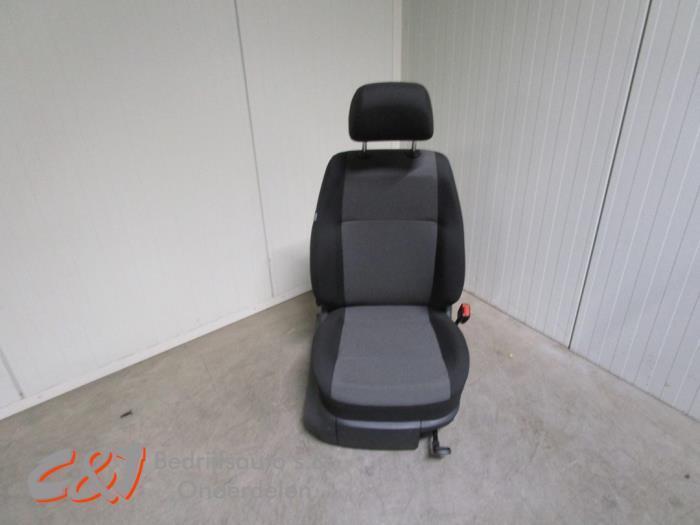 Siège droit d'un Volkswagen Caddy, Autos : Pièces & Accessoires, Habitacle & Garnissage, Volkswagen, Utilisé, 3 mois de garantie