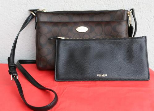 Leuke schoudertas van Coach Signature, Handtassen en Accessoires, Tassen | Damestassen, Nieuw, Schoudertasje, Bruin, Ophalen of Verzenden