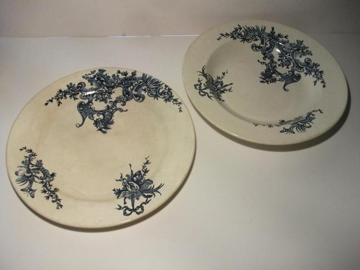 Boch 2 Borden BFK Régent - blauw, Antiek en Kunst, Antiek | Servies los, Ophalen