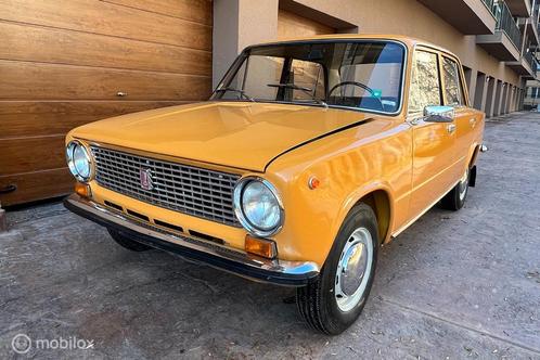 Lada 21013 1983 | Route 66 auctions, Auto's, Oldtimers, Bedrijf, Te koop, Lada, Benzine, Berline, 4 deurs, Handgeschakeld, Overige kleuren