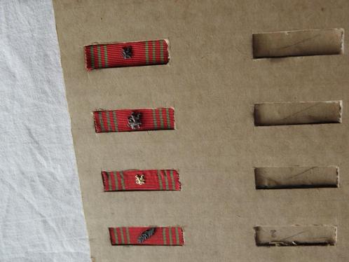 4 barres croix de guerre  avec palmier et lions, Collections, Objets militaires | Général, Armée de terre, Enlèvement ou Envoi
