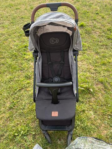 KinderKraft Nubi Buggy - Lichtgewicht en compact - Grijs beschikbaar voor biedingen