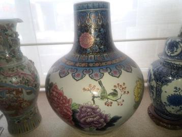 INTERNATIONALE LEIPZIGER MESSE
 Vaas
 beschikbaar voor biedingen