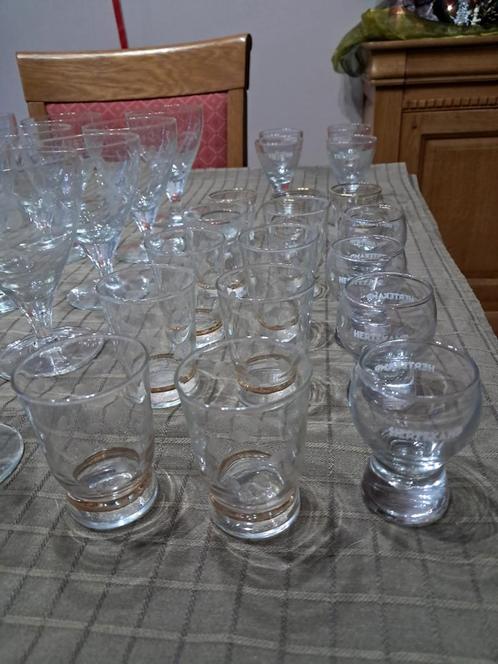 Wijnglazen  enzo, Verzamelen, Glas en Drinkglazen, Zo goed als nieuw, Ophalen of Verzenden