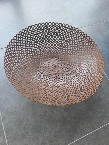 2 decoratieve schalen beschikbaar voor biedingen