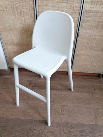 Chaise Ikea Urban junior blanche.  beschikbaar voor biedingen